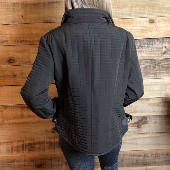 Regent Park, lightweight puffer jacket, EUC - Picture 3 of 8